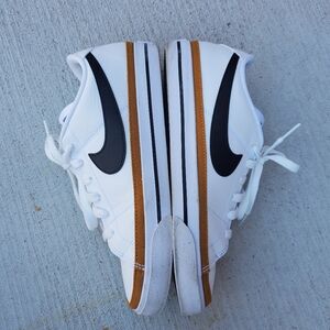 Nike Court Legacy Sneakers